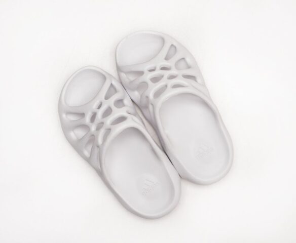 Adidas Yeezy 450 slide белые